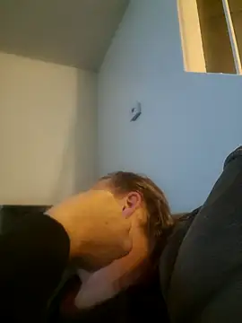 yourMasterisBored webcam