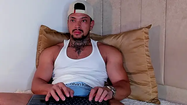 Stiven_collins live cam on StripChat