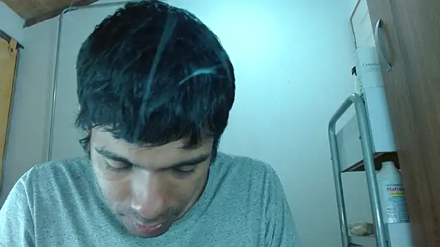 JohanyLatino webcam