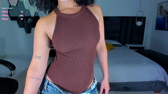 AlessaRomero webcam
