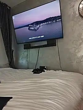 AvaSquirtMilf webcam