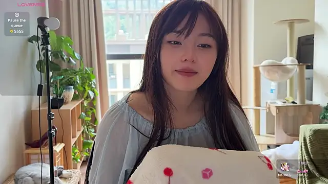 nanaliu6 (F young) - wear masks and sing a song  /戴口罩唱歌
