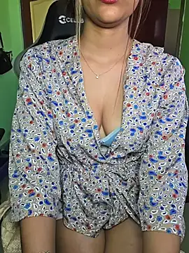 Isha_Sax webcam
