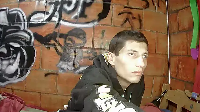 alexandercruz live cam on StripChat