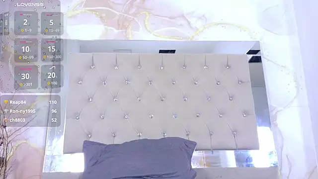 Luna_Tylor webcam