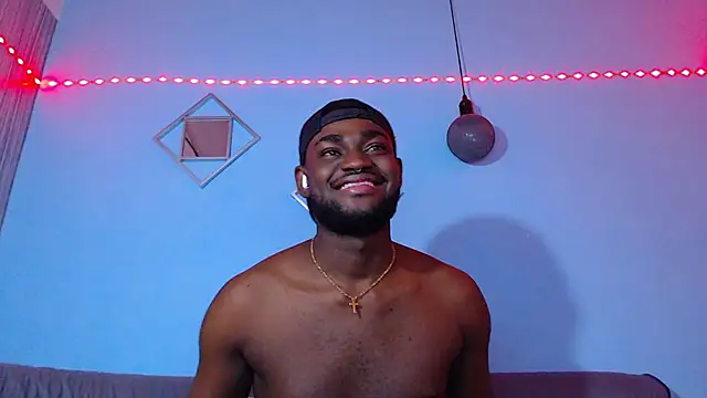 eebony_stallion live cam on StripChat