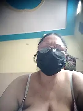 lovenehaa (F mature) - Face show with boobs