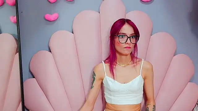 luci_miller webcam