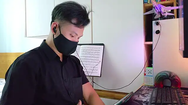 OnlyMan90 webcam