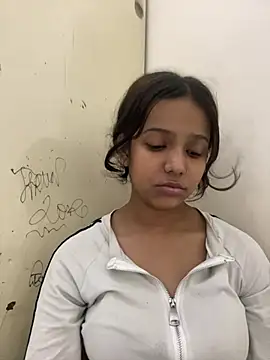 sanjna0122 (F teen) - Talk some one in live