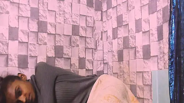 SassyXindian webcam