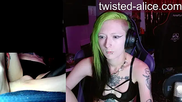 Twisted_Alice webcam