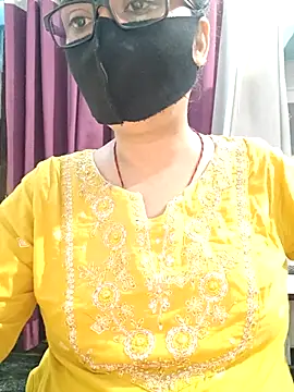 Aishwaryaa_69 live cam on StripChat
