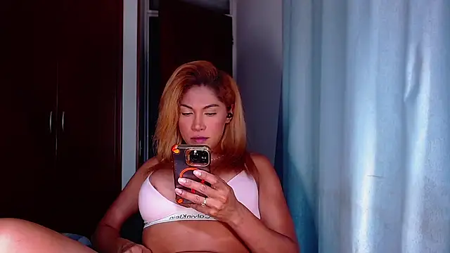 Watch TastyTrap_18 live on EroticFlix - High definition streams