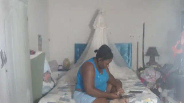 rachelexoticgirl live cam on StripChat
