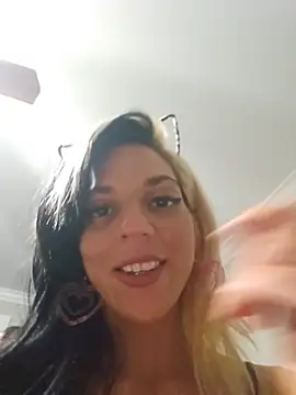 lil_jiggly live cam on StripChat