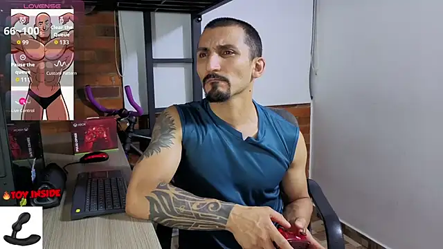 Marck_Muscle webcam