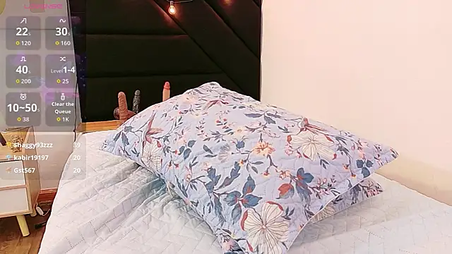 kinkyhousewifee webcam