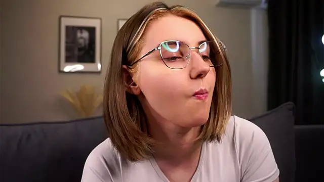 MeghanElson webcam