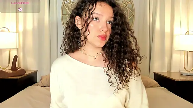LucyLovelyy webcam