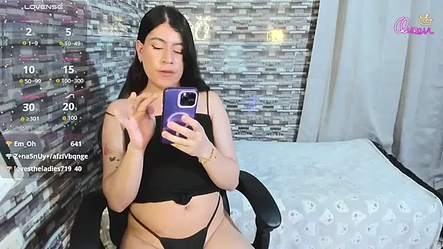 xxxEmmaxx live cam on StripChat