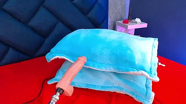 shanthal_bllizz webcam