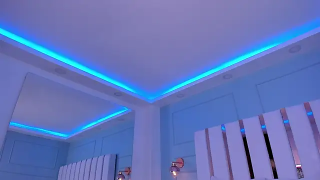 mae_lyra webcam
