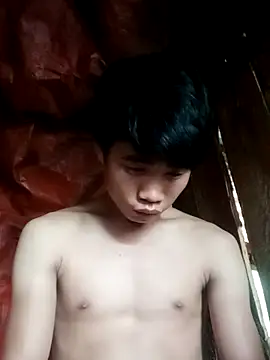 Nhyy_xx live cam on StripChat