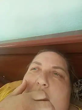 AureliaSky598 webcam