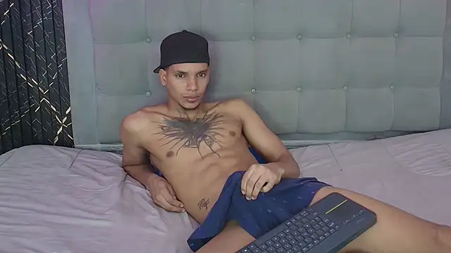 kai_storm77 live cam on StripChat