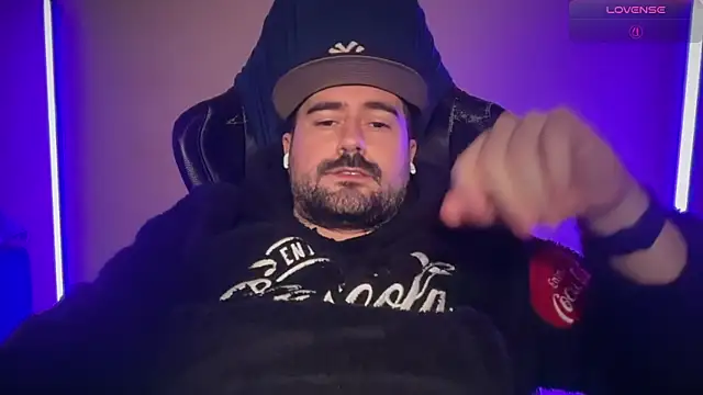 DominantTheo webcam