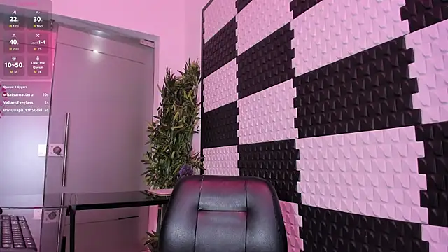 ElaineLaurent live cam on StripChat