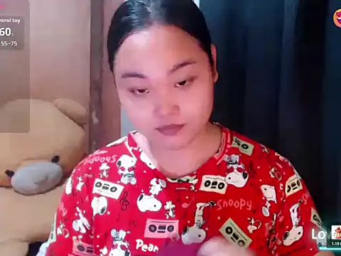 _Lylia webcam
