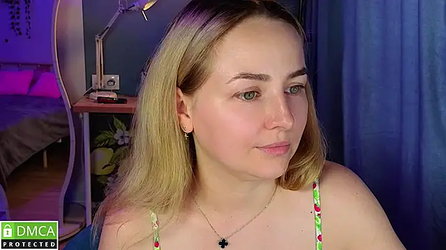 Mira_Mermayd webcam