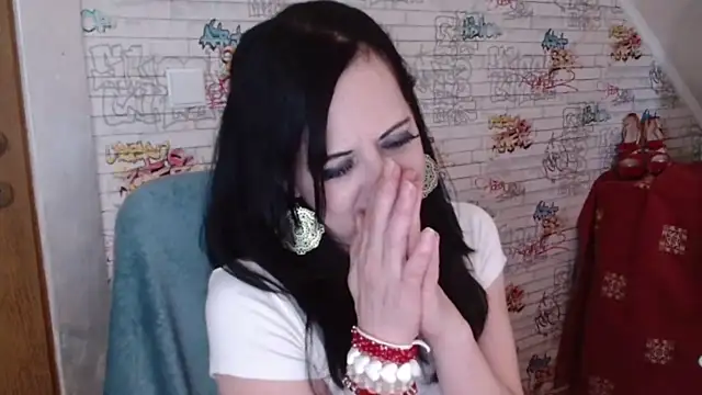 DebraMilf webcam