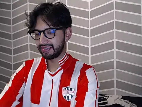 thomass1018 webcam