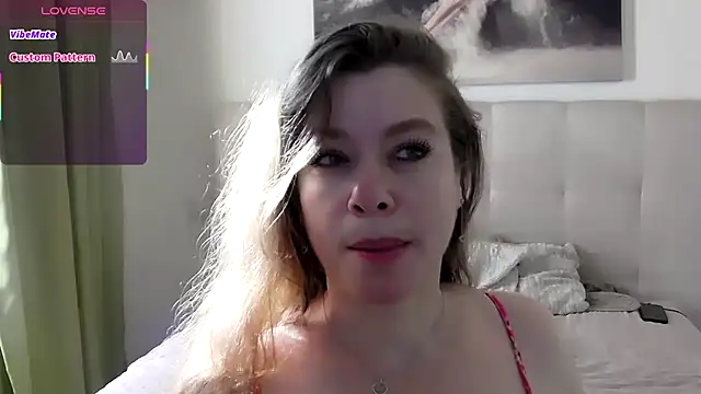 PetersEmily live cam on StripChat