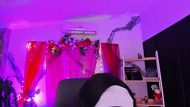 TifanyWhite_ webcam
