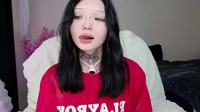 Lein_Bone live cam on StripChat