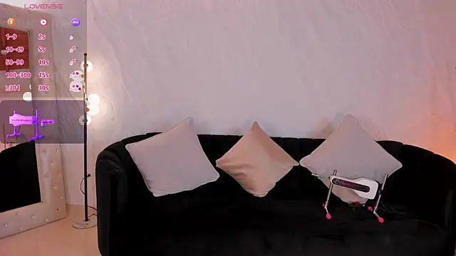 KayraLanne webcam