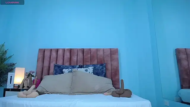 nana_levy webcam