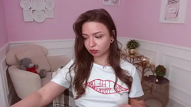 LucySkilar webcam