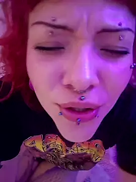 Sarah-Stoner webcam