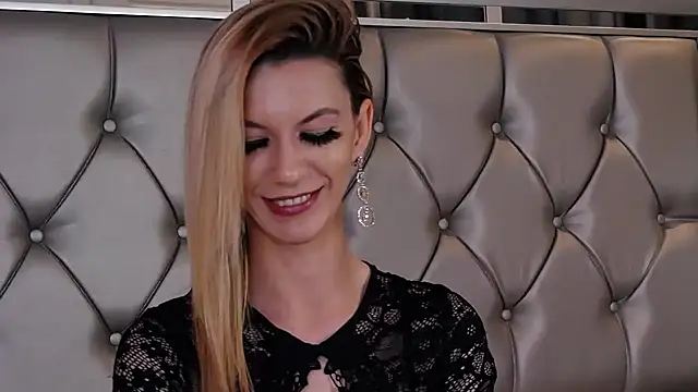 MayaHale webcam