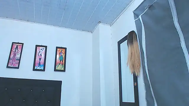 natashat_lorent webcam