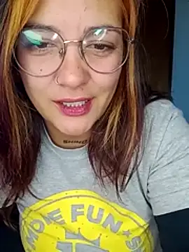 kuramaqueen webcam
