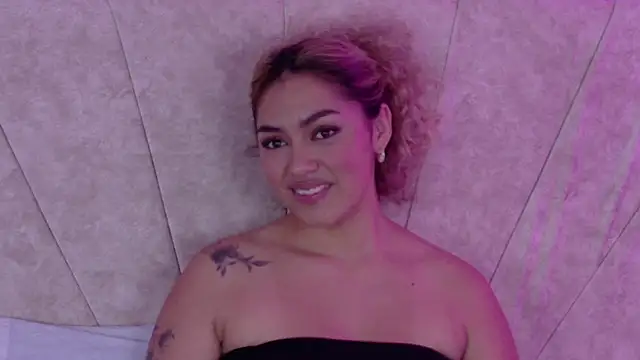 Maddy_Beluci webcam