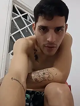 boy_max_latin webcam