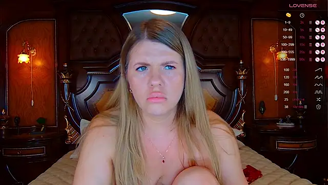 NoraBigAss webcam