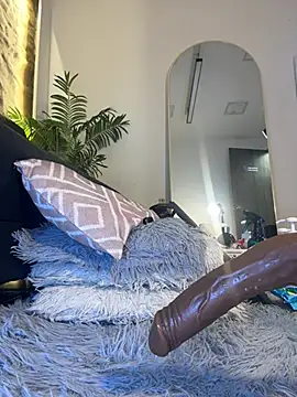 Isa__Blanc webcam